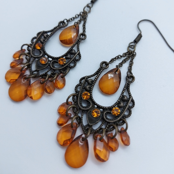 ⭐2 for $10⭐ Orange chandelier earring - Picture 1 of 3